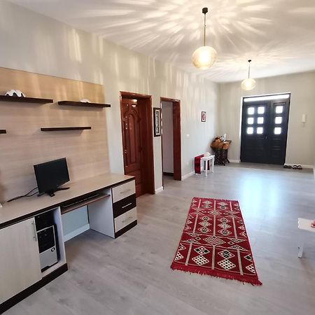 Leatis Apartment Durrës Extérieur photo