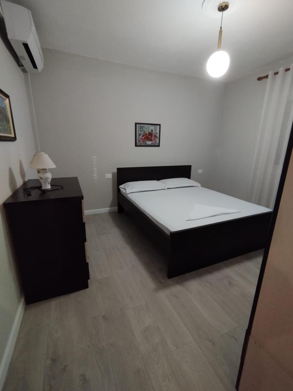 Leatis Apartment Durrës Extérieur photo