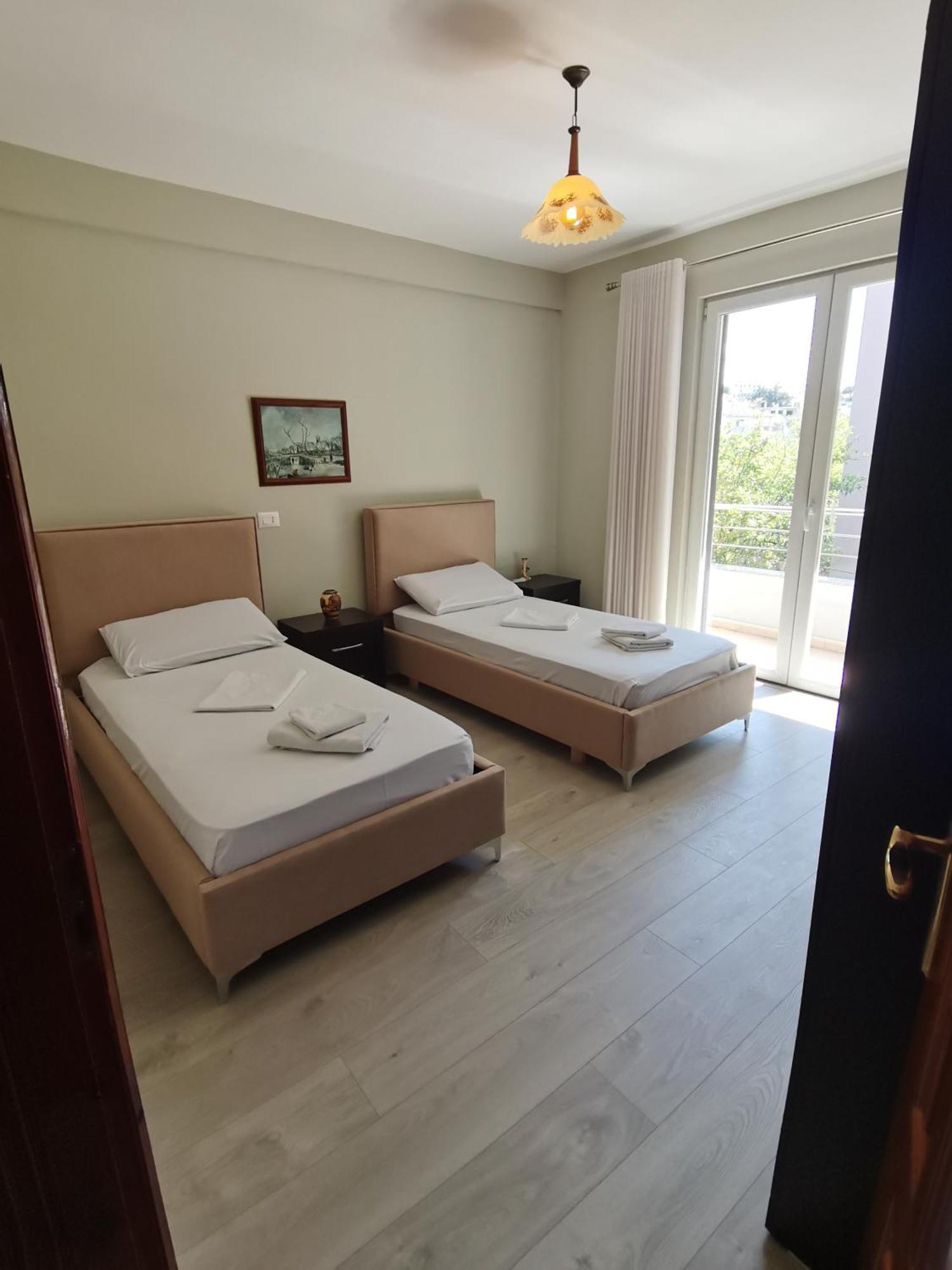 Leatis Apartment Durrës Extérieur photo